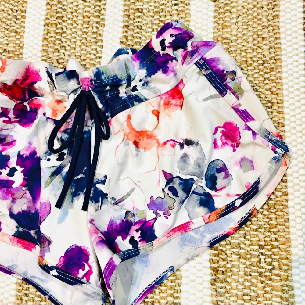 Athleta floral flower print athletic sports yoga shorts college shortie …